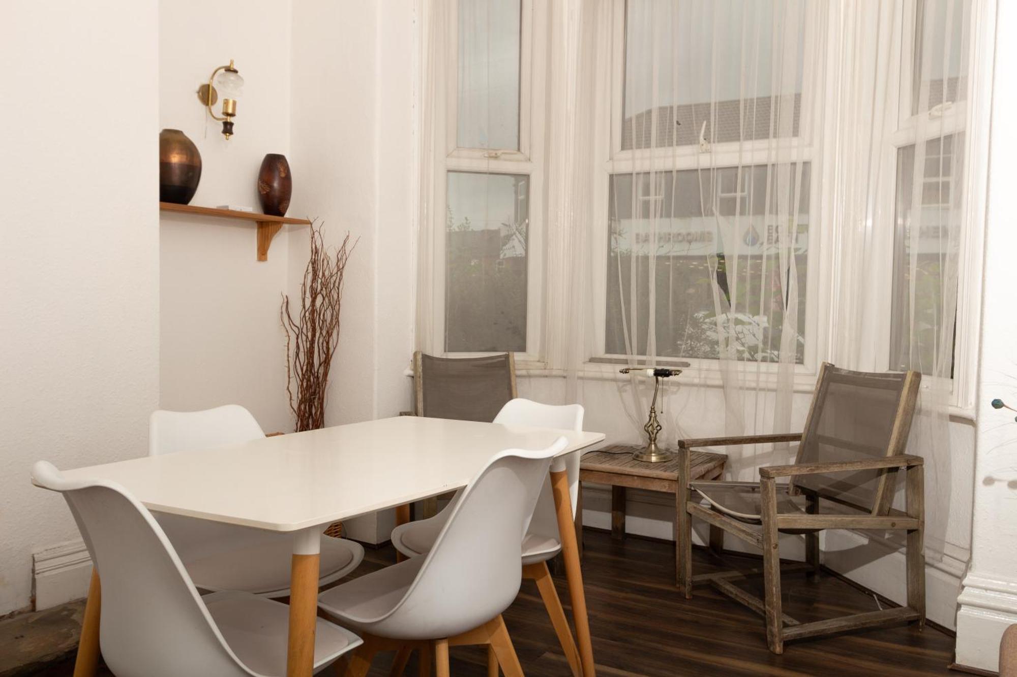 Homely Ensuite Room Near City Centre Manchester Exterior photo