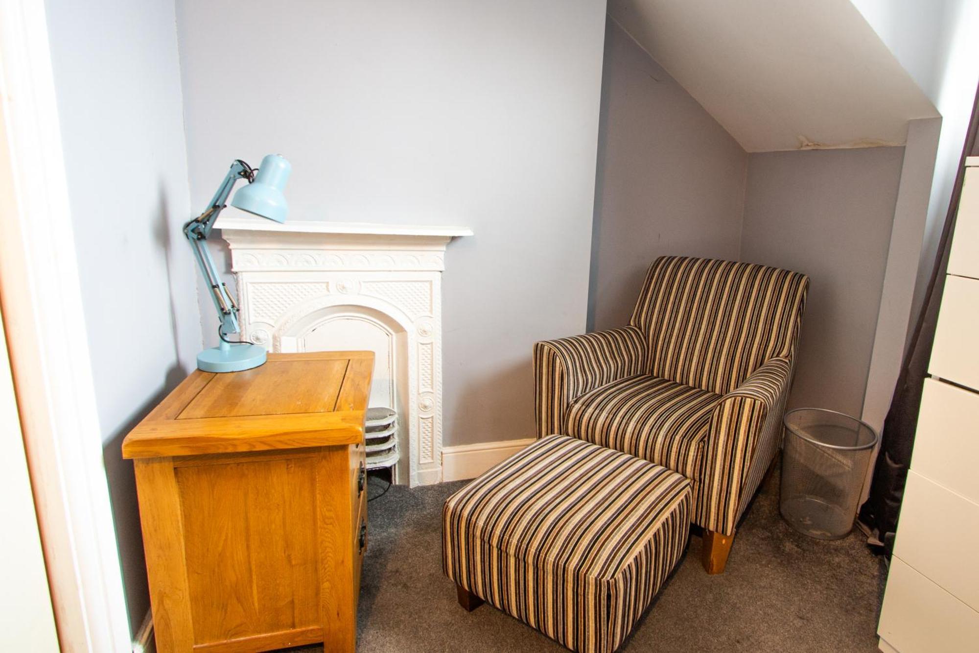 Homely Ensuite Room Near City Centre Manchester Exterior photo